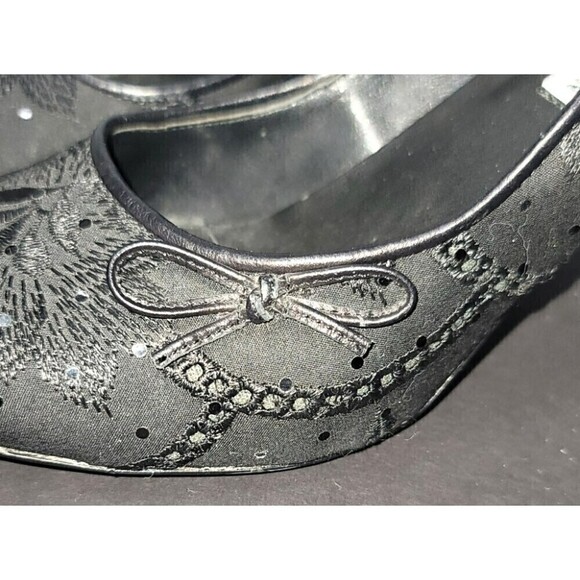 Steve Madden Leather and Cloth Embellished Heels - Size 8.5 - Picture 9 of 13